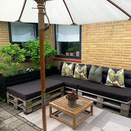 Lovely Villa At The Foot Of The Funen Alps 福堡 外观 照片